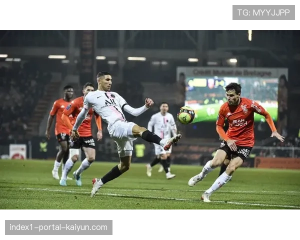 法甲本轮出现多次点球判罚 裁判尺度一致性引发讨论